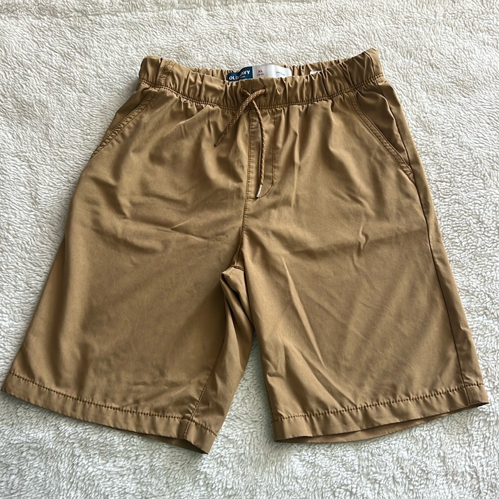 Old Navy boys hybrid performance shorts XL (14/16)